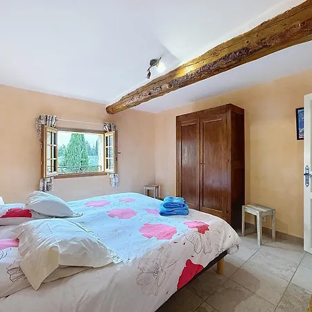 Les Jardins De Bouteille بيت للعطل *